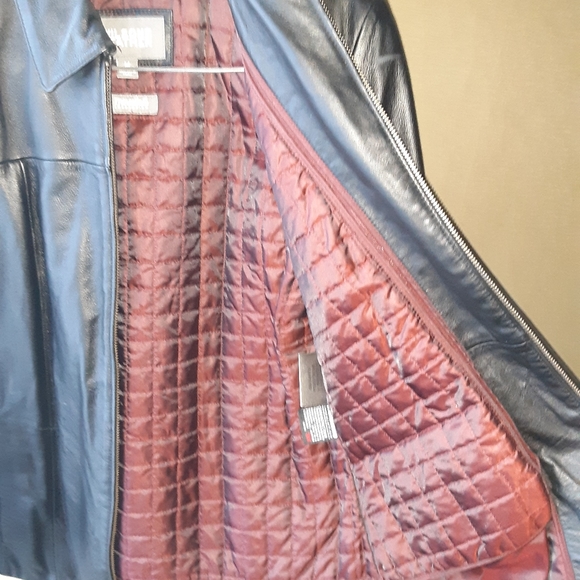 Black leather jacket - Picture 3 of 5